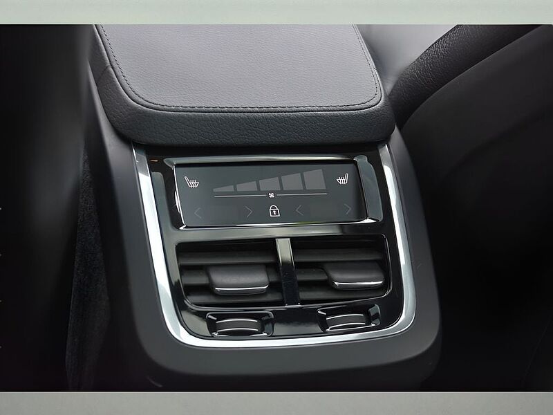 Volvo  XC90 Momentum, T6 AWD , 7 Seats
